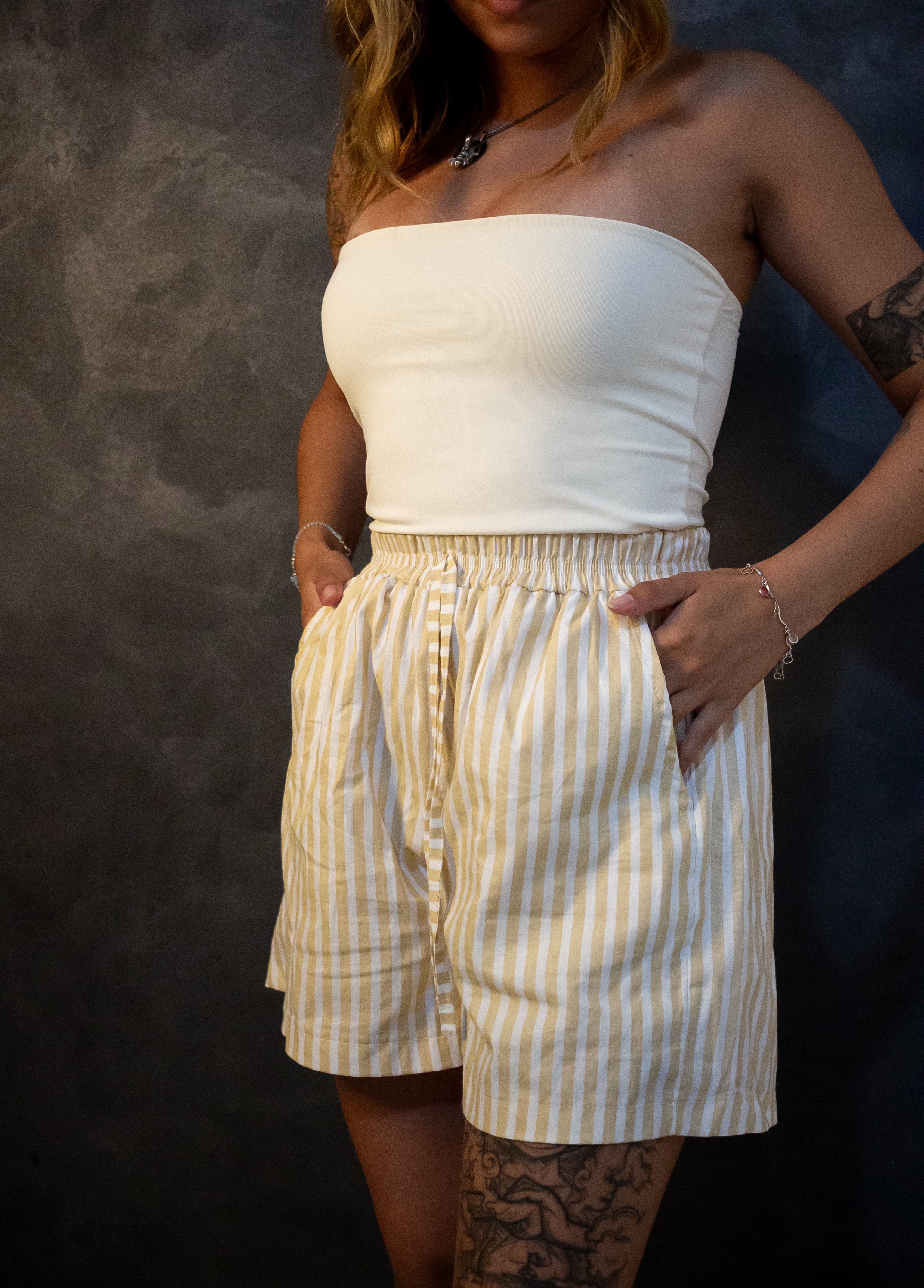 Short Listras - Nude