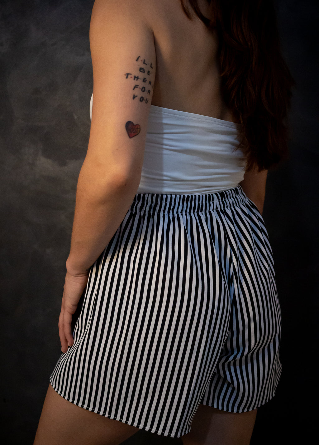 Short Listrado - Preto e Branco